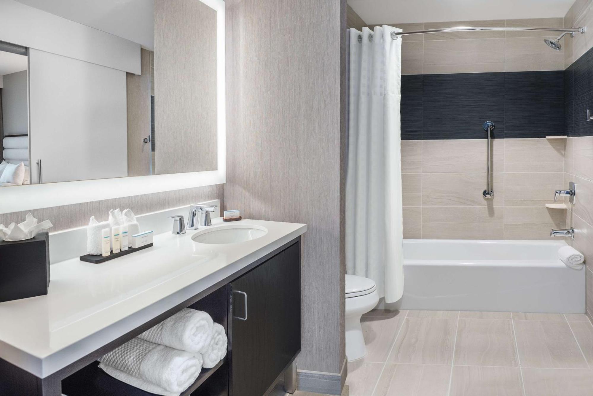 Embassy Suites By Hilton Houston West - Katy Addicks Exterior foto